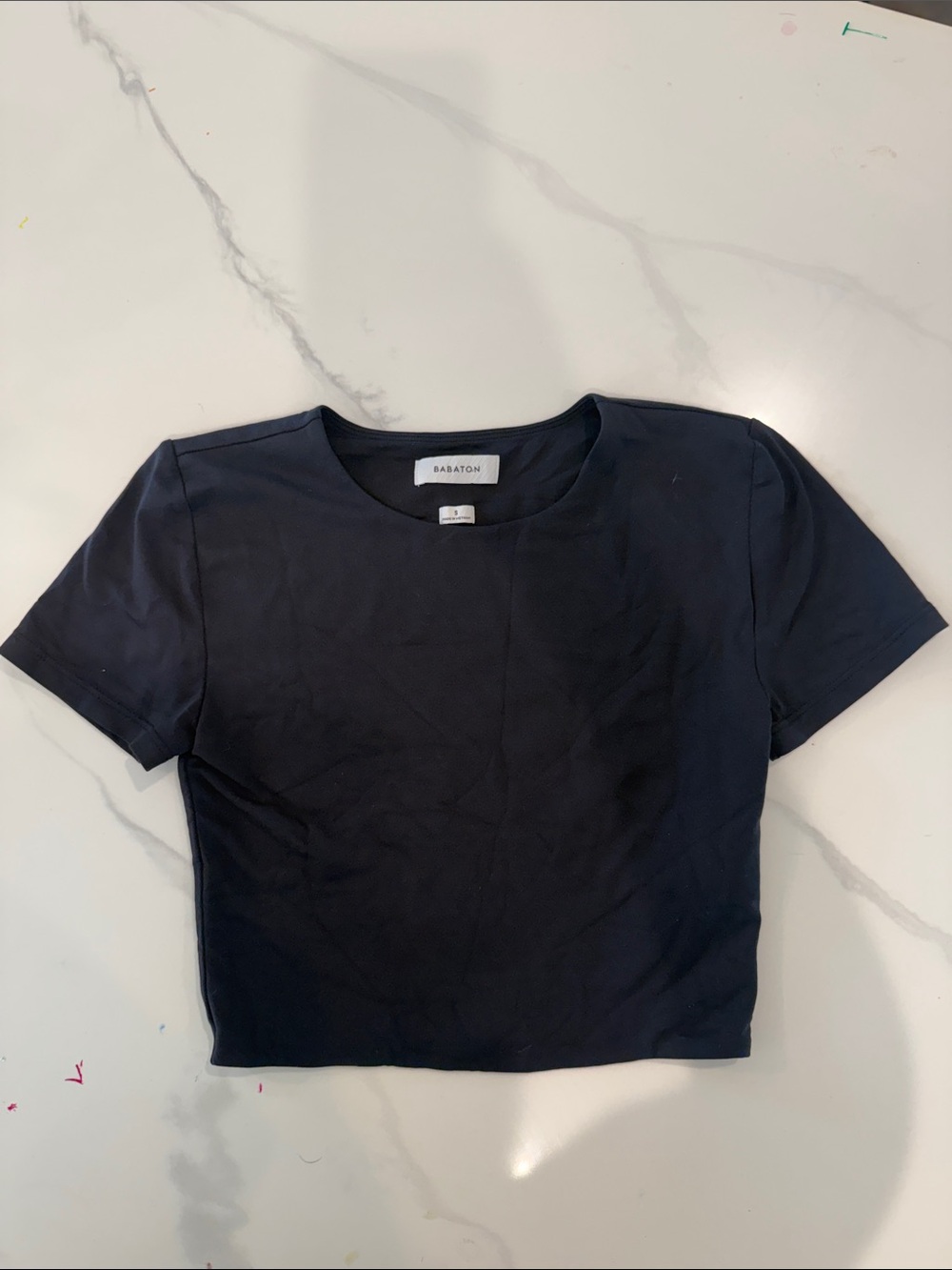 Babaton by Aritzia Black Cropped Crewneck Short Sleeve Top